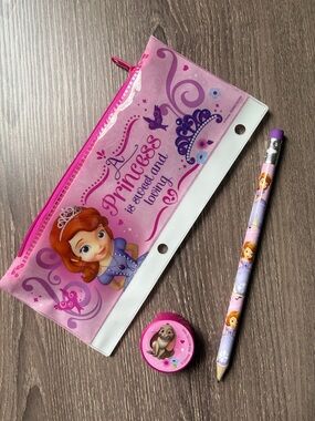 ❤️$8 Sofia the First Pencil Bag, Pencil Sharpener, and Pencil